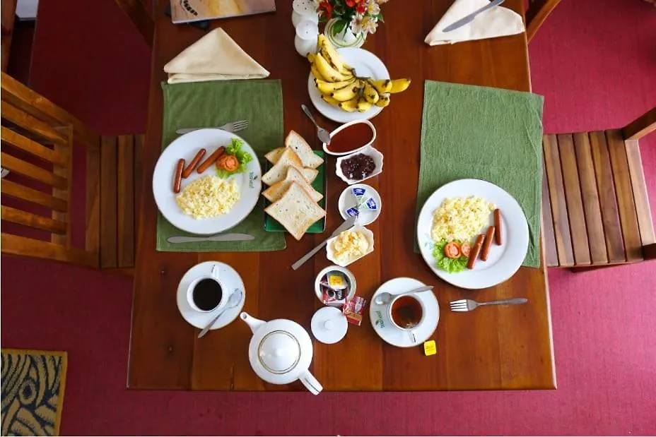 Tealeaf Holiday Inn Nuwara Eliya