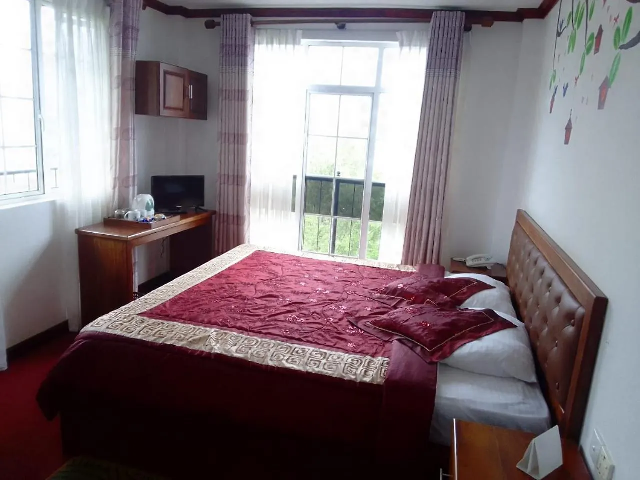 Hotel Tealeaf Holiday Inn Nuwara Eliya